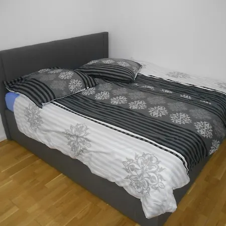 דירה Stuttgarter City Ferienwohnung שטוטגרט